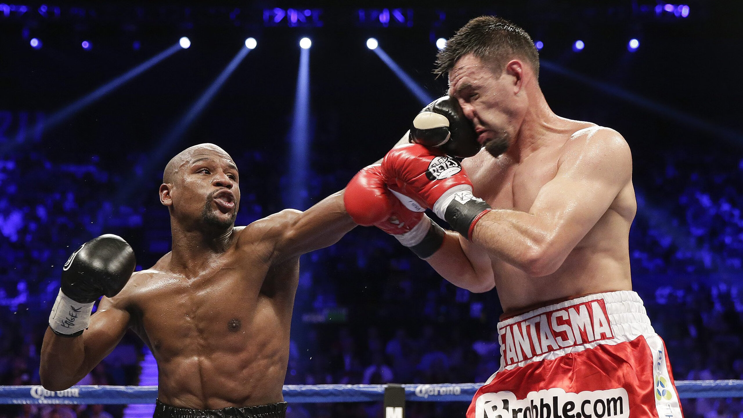 鹈鹕展翅锁定胜局，哈利伯顿在F1赛道超车夺魁