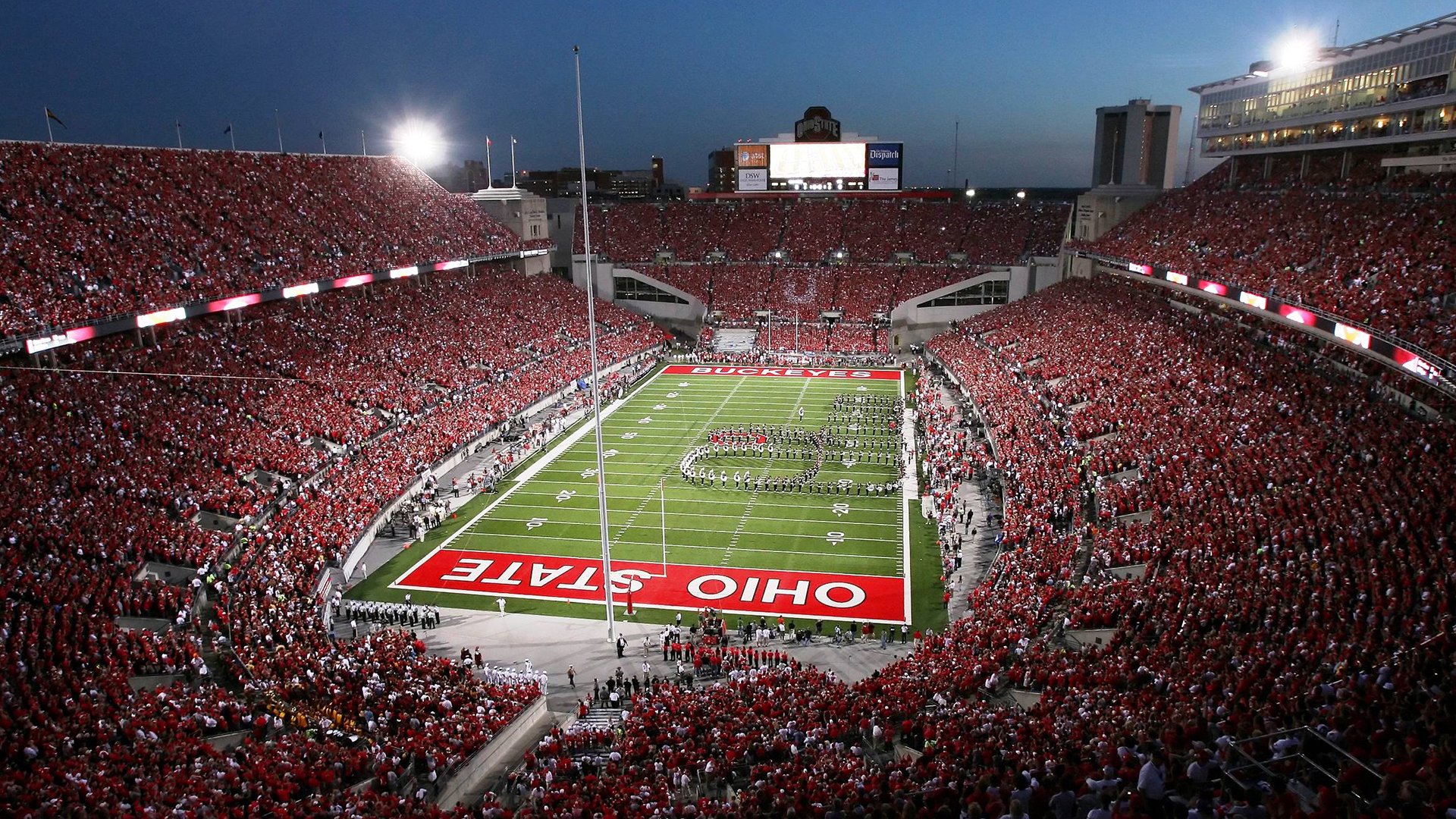 绿茵场与乒乓台，英格兰鏖战奥地利，许昕刷新纪录的双重奏